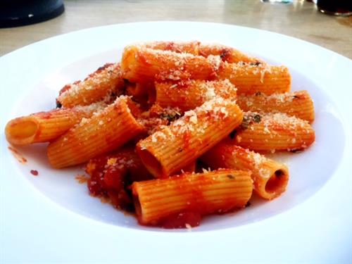 FAENA RIGATONI POMODORO