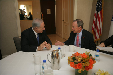 9-23-09_bloomberg_and_netanyahu_1_nyreblog_com_.jpg