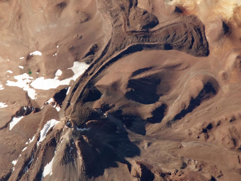 Llullaillaco_Volcano_nasa_photo_nyreblog_com_.jpg