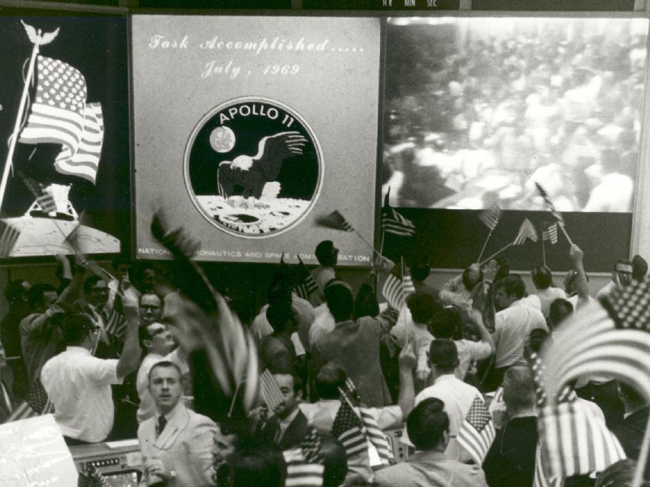 apollo_11_2012_remembrance_nyreblog_com_.jpg
