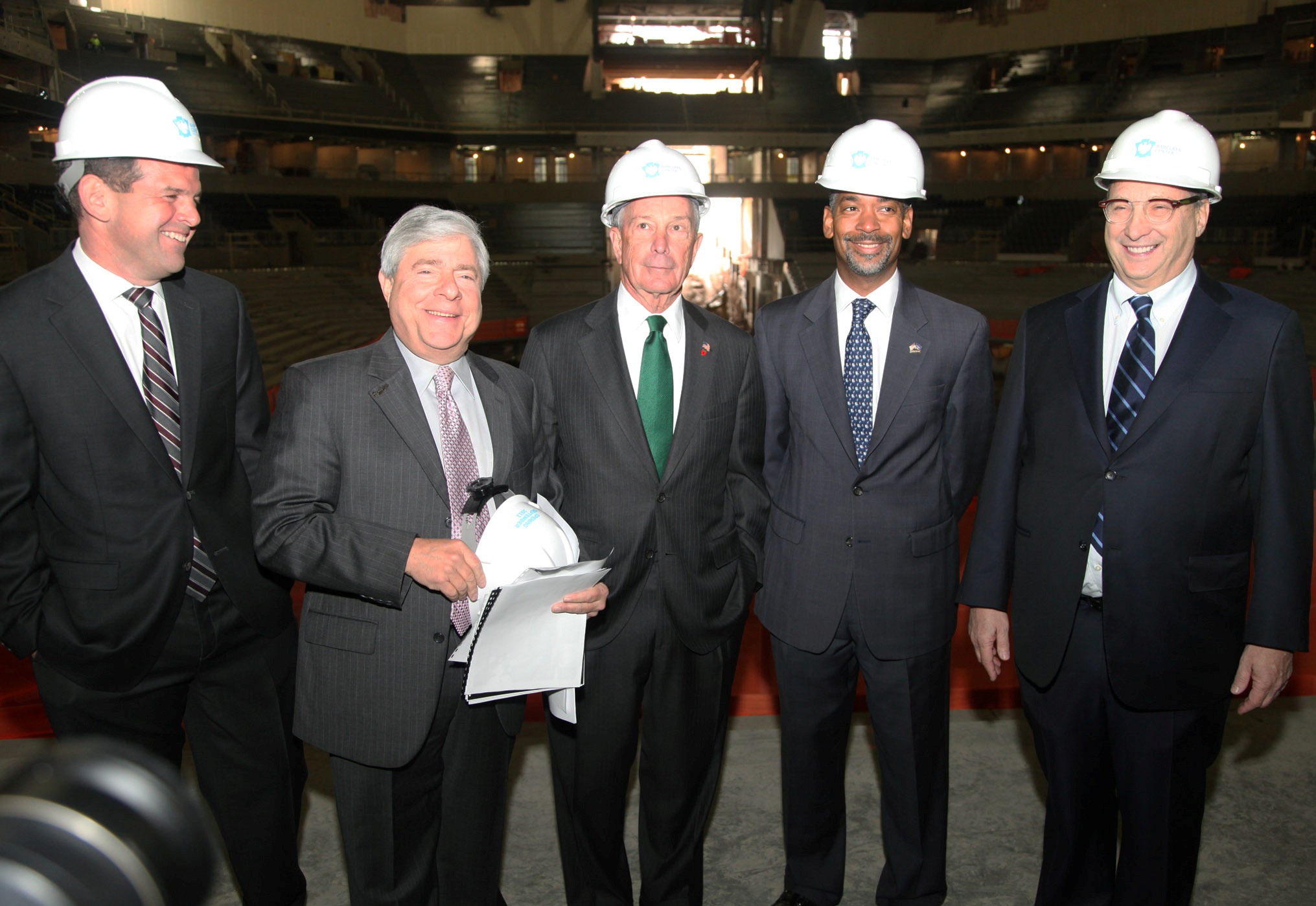 barclays_jobs_announcement_0412_marty_mayor_nyreblog_com_.jpg