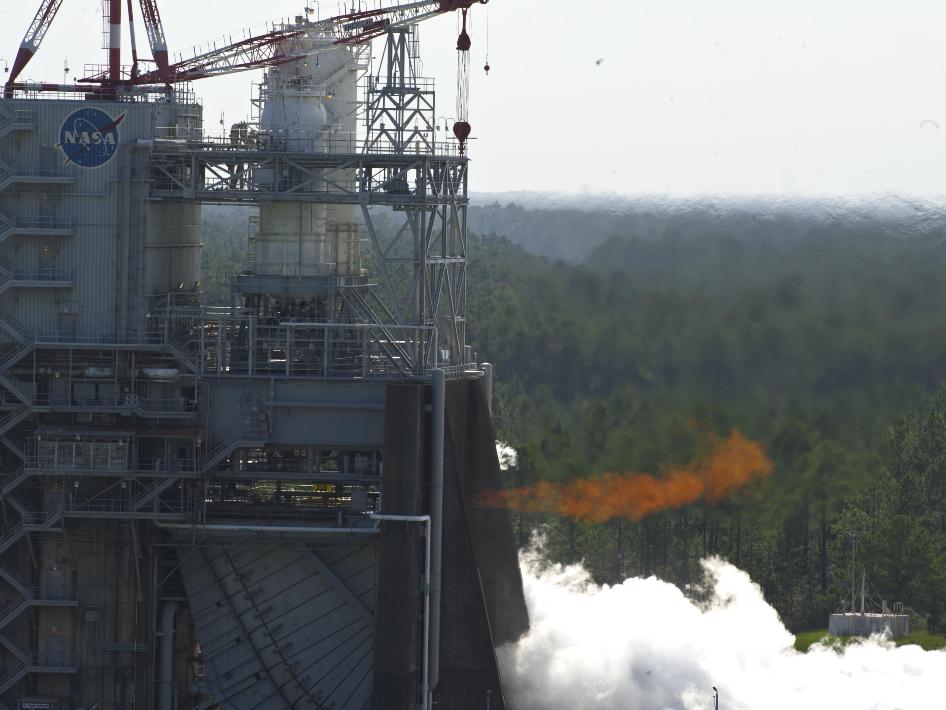 engine_testing_nasa_2012_nyreblog_com_.jpg