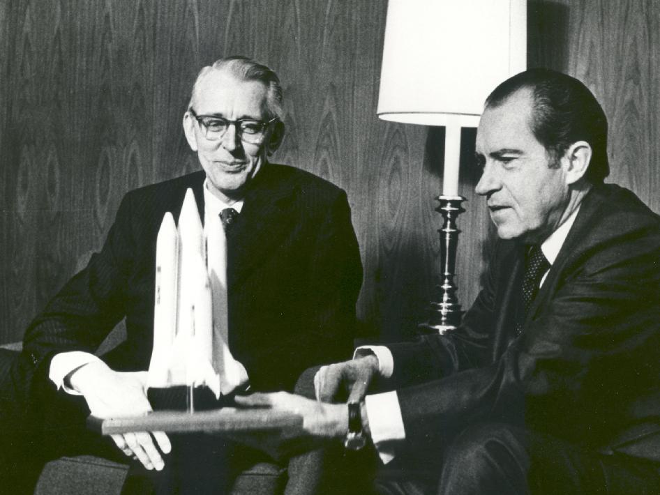 nixon_rocket_010572_nasa_photo_nyreblog_com_.jpg