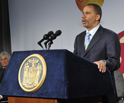 paterson_podium_nyreblog_com_.jpg