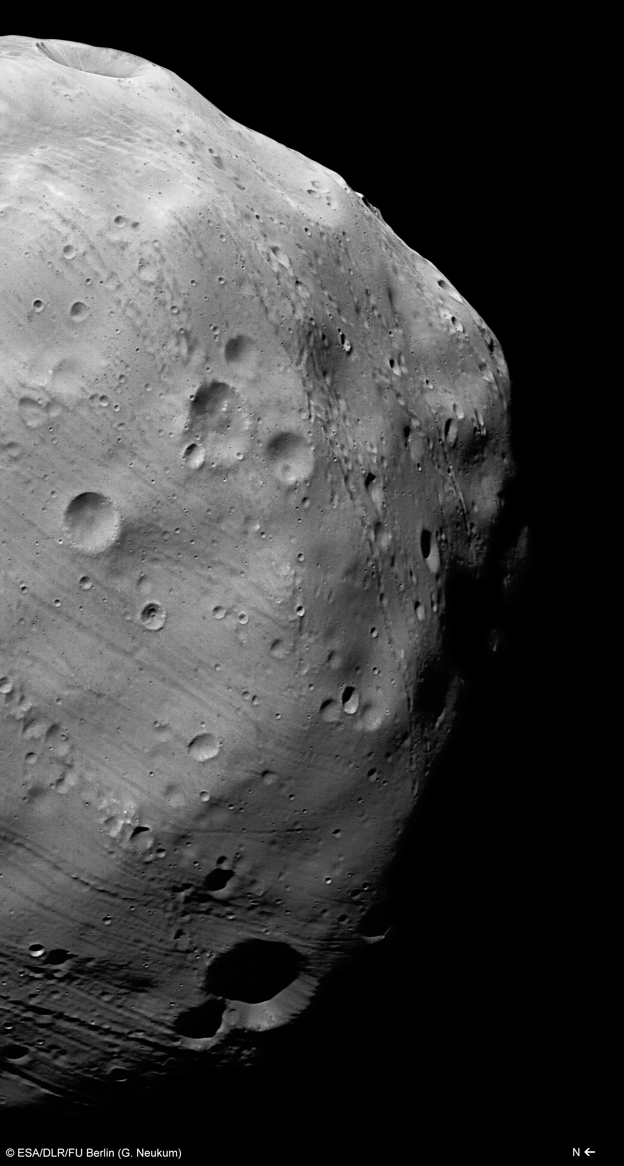 phobos_photo_nasa_2010_nyreblog_com_.jpg