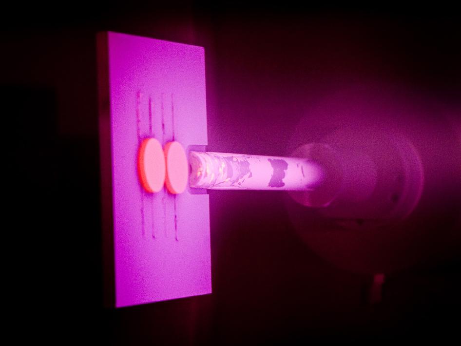 plasma_flame_nasa_photo_0411_nyreblog_com_.jpg