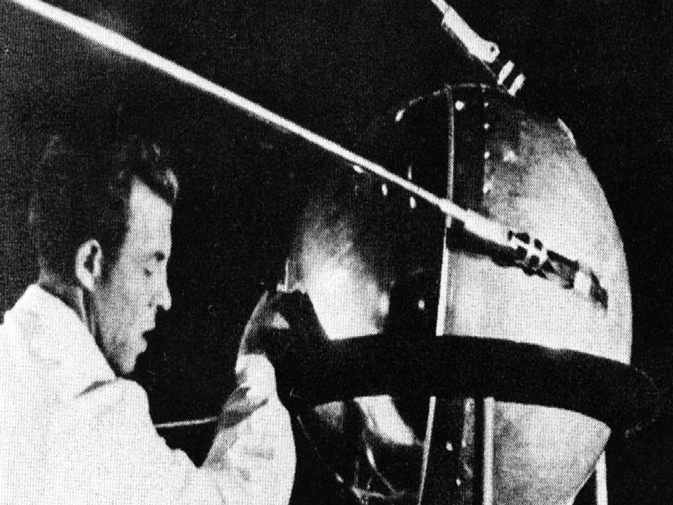 sputnik_anniversary_2011_nyreblog_com_.jpg