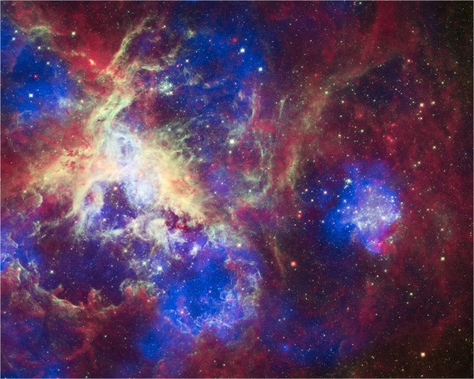tarantula_nebula_nasa_photo_0412_nyreblog_com_.jpg
