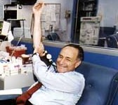 whostickedittoshumer~nyreblog.jpg